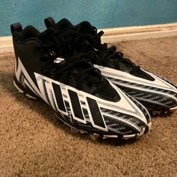 FOOTBALL CLEATS 
