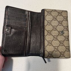 Authentic “Gucci” Women’s Trifold Wallet