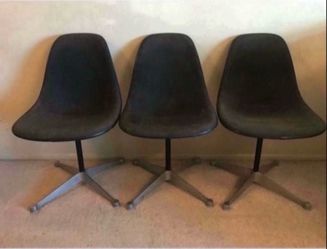 3 Vintage Antique MCM Mid Century Modern Black Herman Miller Eames Fiberglass Chairs Aluminum X Pedestal