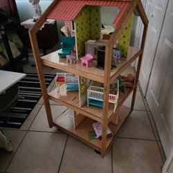 Big Doll House With Furniture 