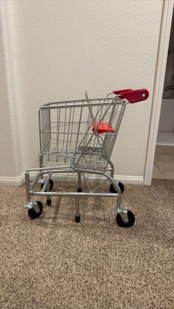 Melissa and Doug metal shopping cart