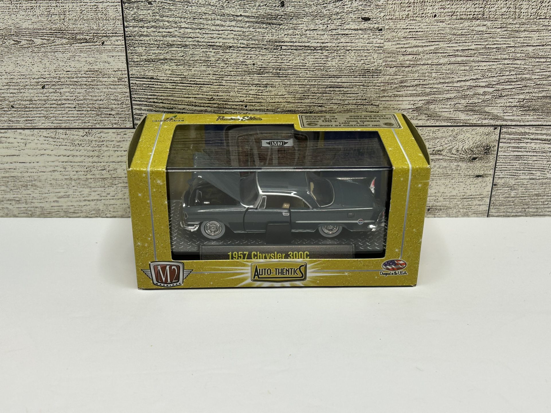 M2 Machines Auto Trucks Gray ‘1957 Chrysler 300C • Die Cast Metal • Made in China Scale 1:64