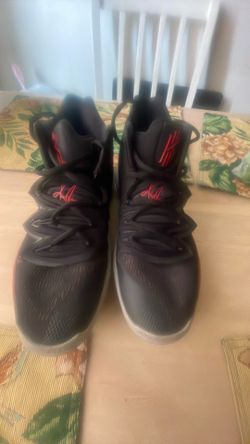 Nikes men’s 8 1/2