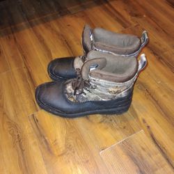 Size 11 Snow Boots