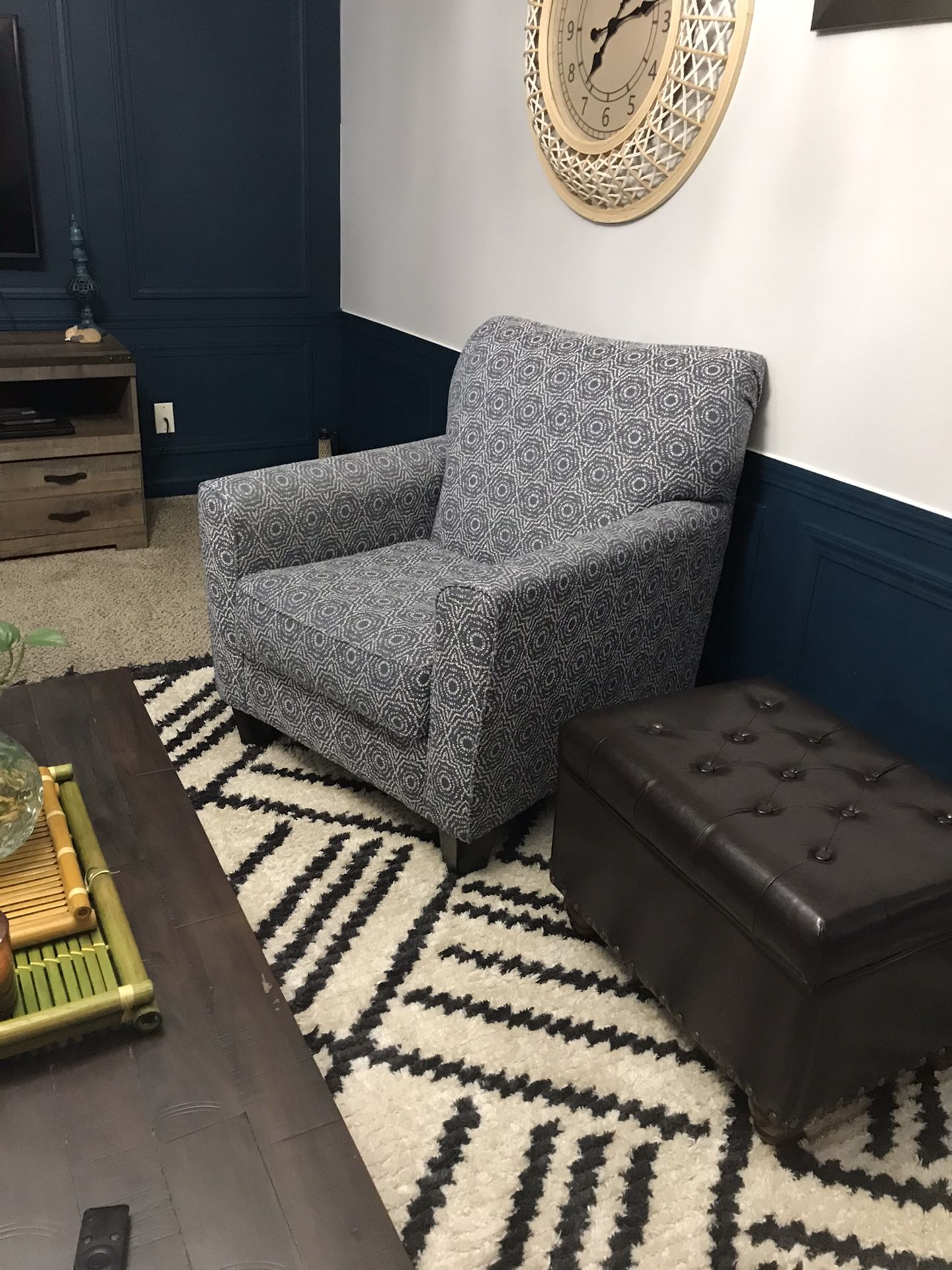 Ashley Couch& 2 Chairs And Pillows