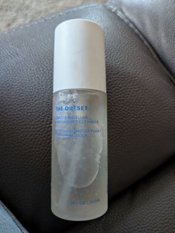 Gentle micellar antioxidant cleaner