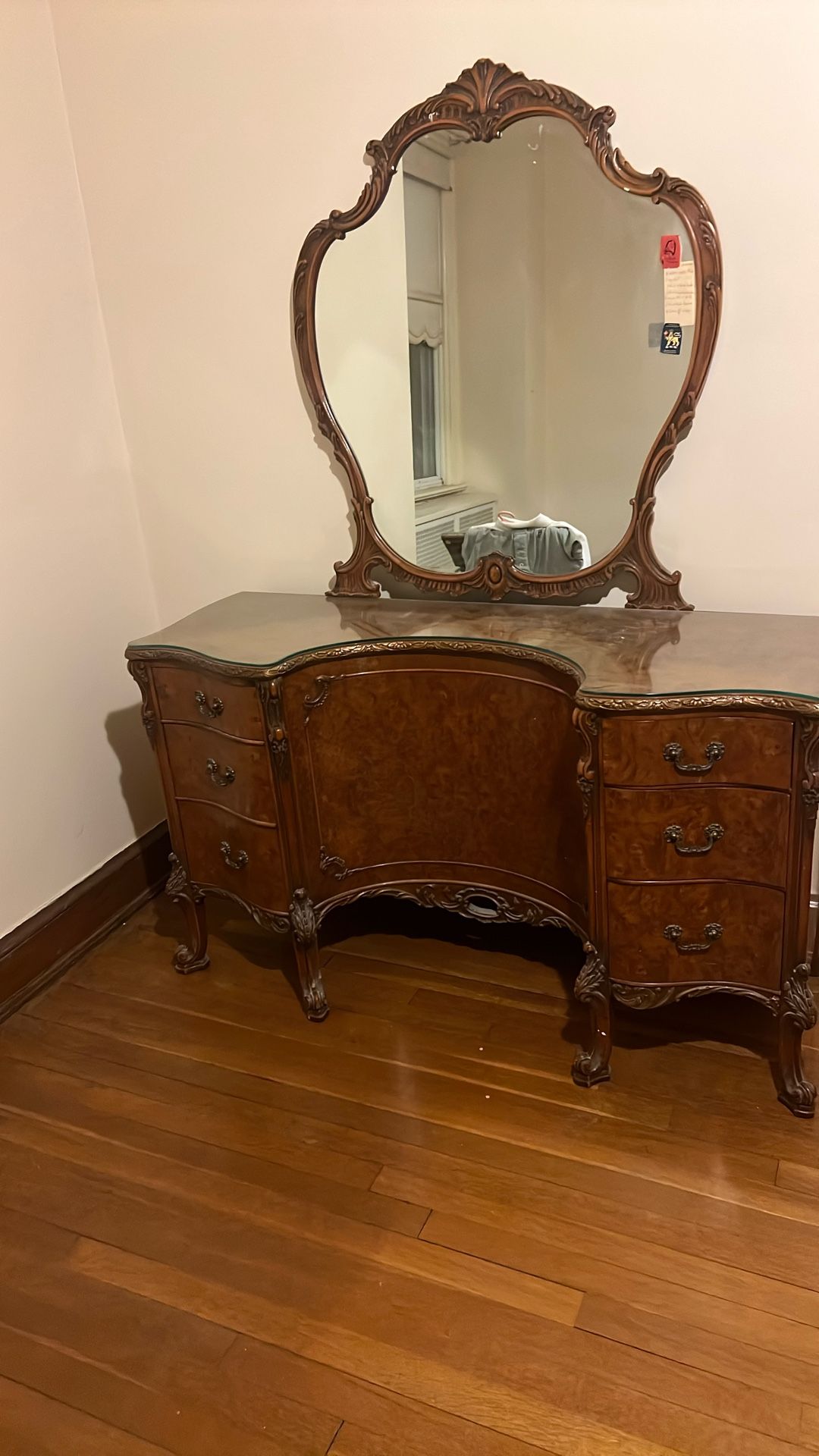 Antique Makeup Desk With Mirror