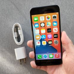 iPhone 6s - UNLOCKED - Like New  