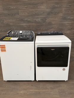 Whirlpool washer and dryer laundry