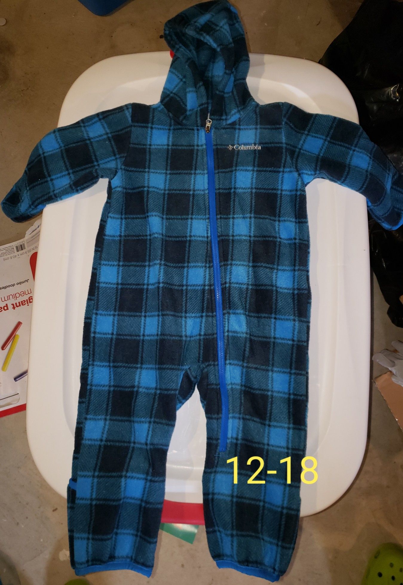 Columbia snowsuit 12-18