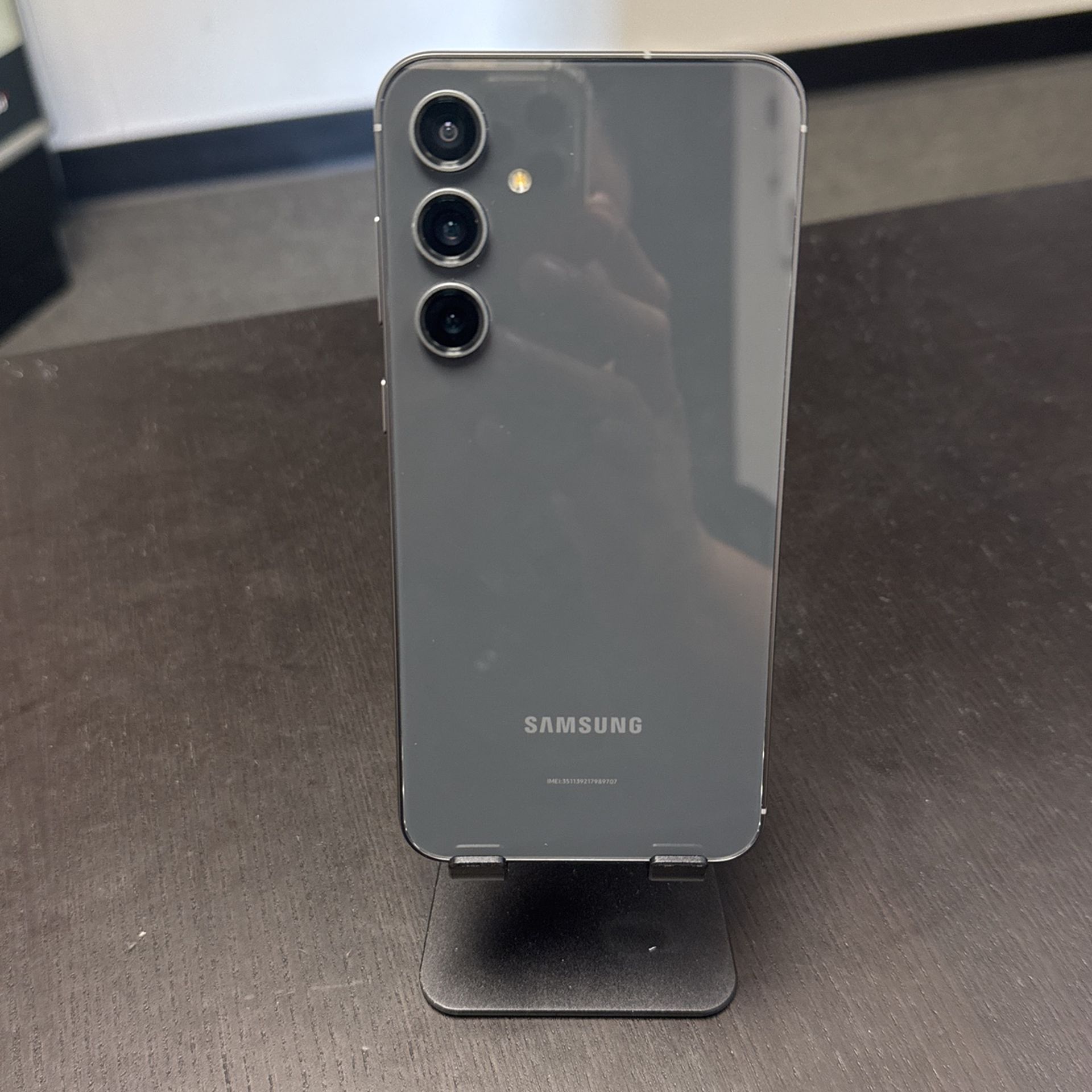 Samsung Galaxy S23 FE 128GB Unlocked 