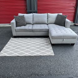 Sectional Couch with Storage !! Delivery Available 🚚!! Dimensions: 93” Length x 34” Height x 35” Depth ( 62” Depth Chaise with Storage)