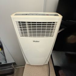 LikeNEW Haier HPB10XCR 10000 BTU Portable AC Air Conditioner Remote Window exhaust hose kit  NO SHIP BUT PICKUP ONLY  LikeNEW Haier 10000 BTU Portable