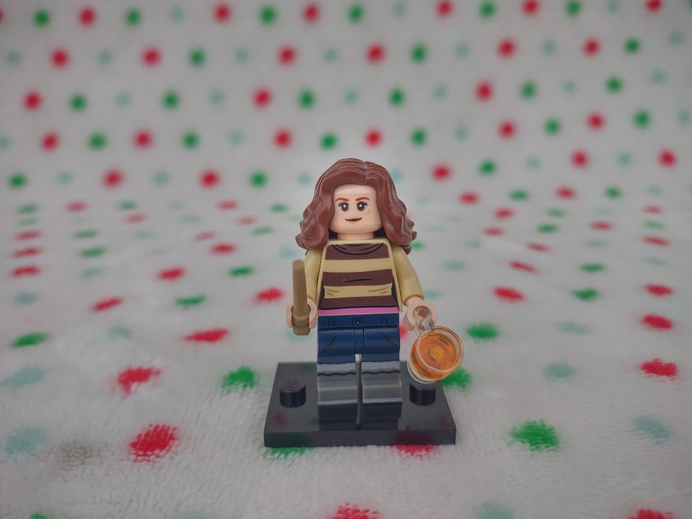 LEGO Harry Potter Series 2: Hermione with Butterbeer and Wand