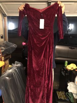 Vestido Guinda De Terciopelo