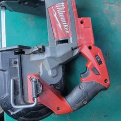 Cordless Milwaukee Sawsall