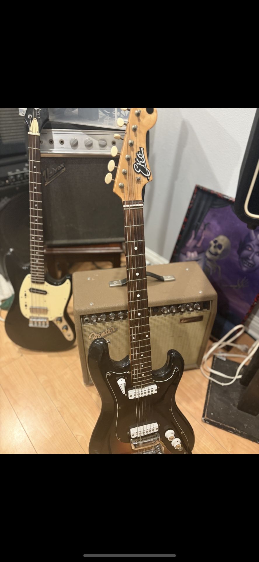 guitars, pedals, musical equipment see photos
