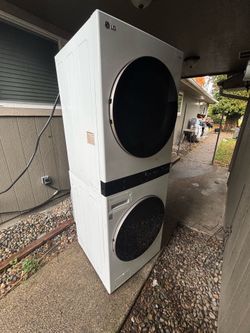 LG thinQ washer and dryer combo 74 tall 27 wide 31 deep