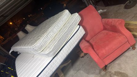 Lamp,dining Table Chair,2 Night Stand