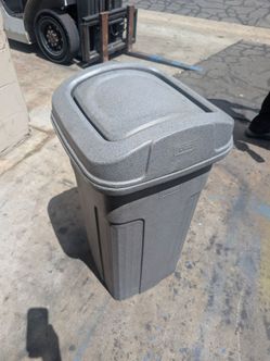 Toter Slimline trash can 25 gallon ssc25 and SSD25