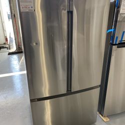 Insignia Stainless Steel 26.6 Cu. Ft. French Door Refrigerator 