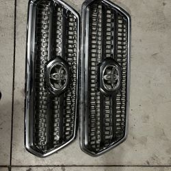 Toyota Tacoma Grill 