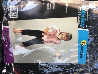 Pirate costume size 2-3 Toddler