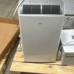 Midea 14,000 Btu Air Conditioner 