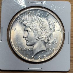 GORGEOUS UNCIRCULATED HIGH MINT STATE 1922 PEACE DOLLAR! 90% SILVER!  LOOK!!