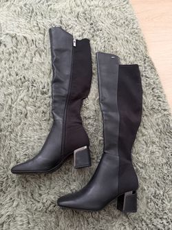 DKNY Black Knee-High Heeled Boots Size 6