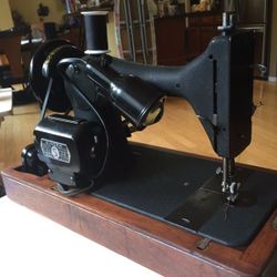Singer Sewing Machine