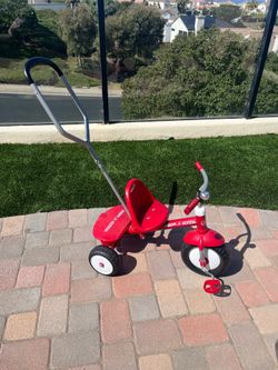Radio Flyer Red Tricycle