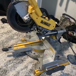 Dewalt Miter Saw 12 ‘ 