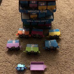 Thomas and friends minis with carrier