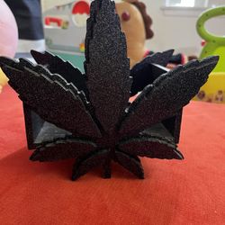 Makeup Pallet Holder 