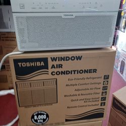 8000btu Windows Ac By Toshiba WiFi Smart.  Complete Set New In Box With Warranty 