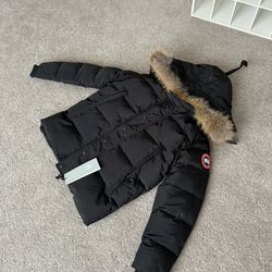 Canada Goose Arctic Tech Hooded Down Parka With Fur Large