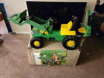 Kids peddle car- John Deere Pedal Loader with Backhoe