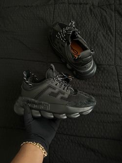 Chain reactions size 9 men’s $135 brand new