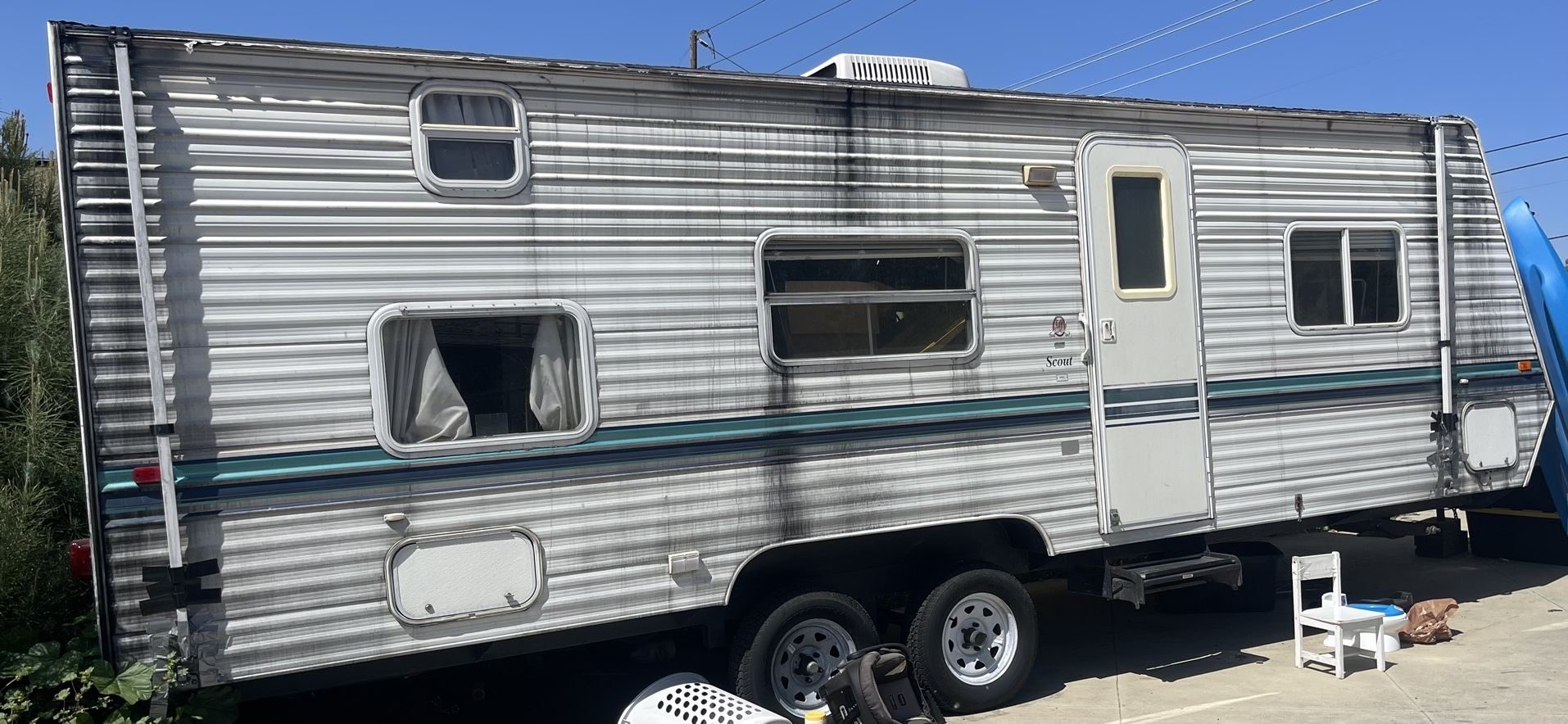 25’ Travel Trailer