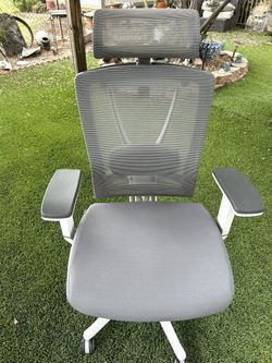 NEW AUTONOMOUS A 72 OFFICE CHAIR 47Th Ave. And Dobbins In Laveen