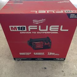 Milwaukee M18 Fuel Quiet Compressor 
