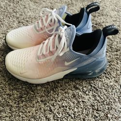 Women’s Nike Air 270 