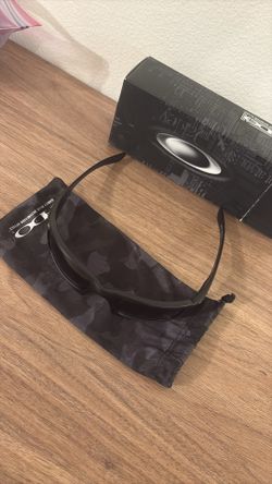 New Oakley Five square O