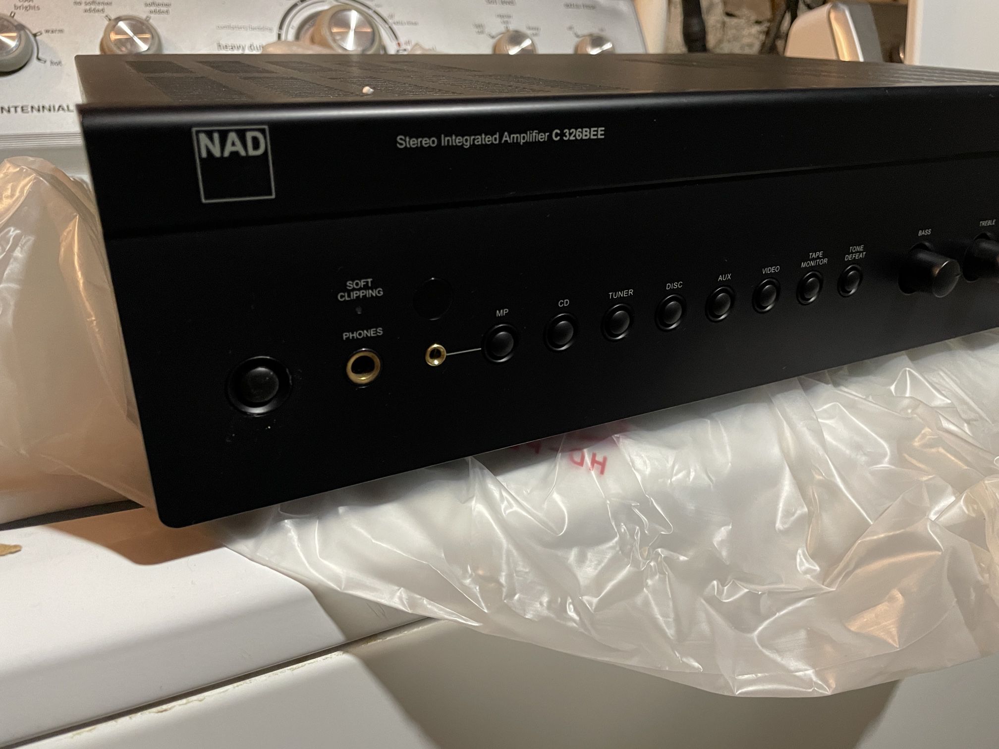 NAD C326BEE Stereo Integrated Amplifier with Remote and instruction manual