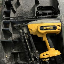 Dewalt Finish Nailer 