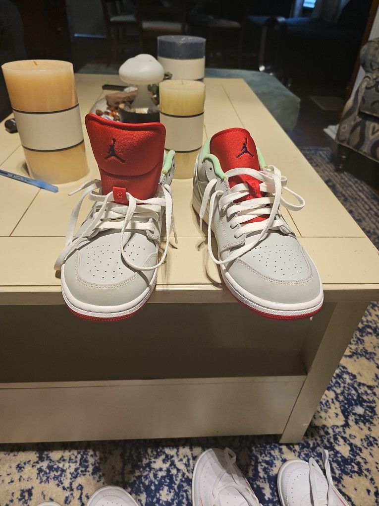 Jordan 1 Low  Retro 