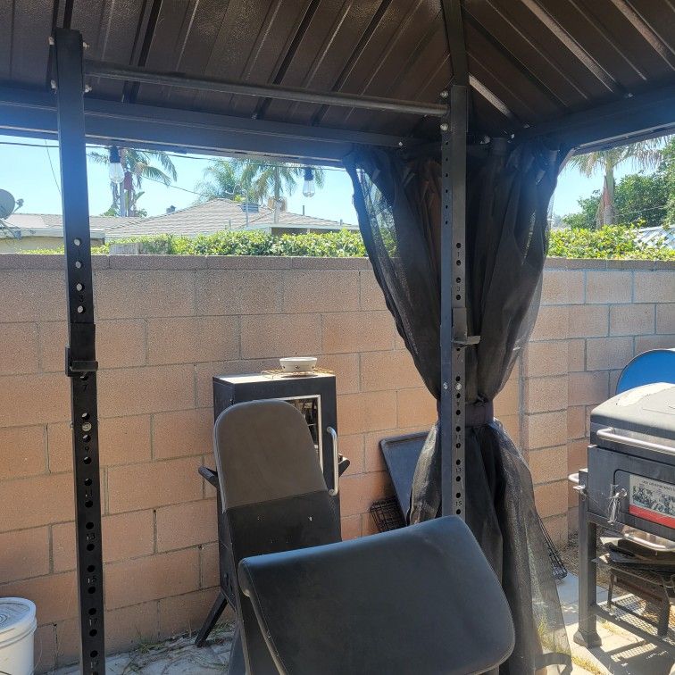 Home Gym With Weight.