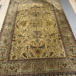 9’x6’ (100% New ZealandWool) Area Rug (made in Egypt