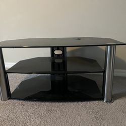 Glass TV/entertainment Stand